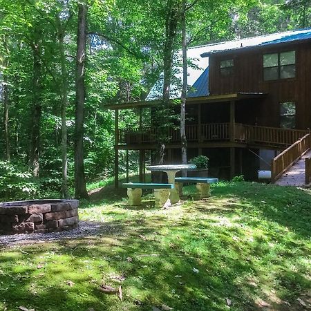 Friendly Bear Cabin Pigeon Forge Exterior photo