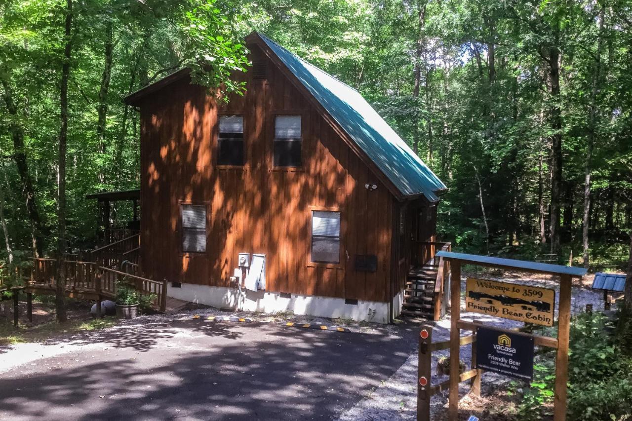 Friendly Bear Cabin Pigeon Forge Exterior photo