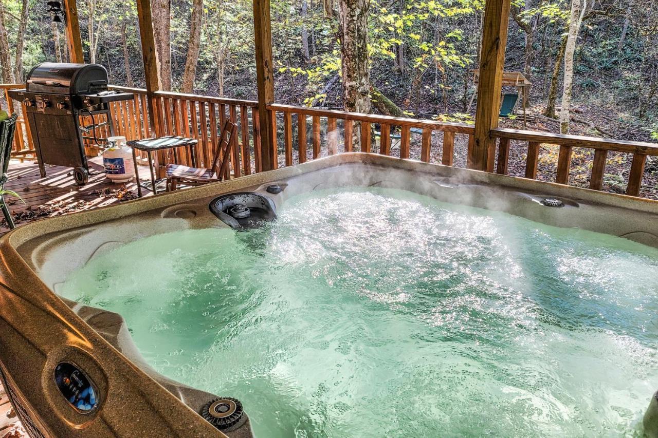 Friendly Bear Cabin Pigeon Forge Exterior photo