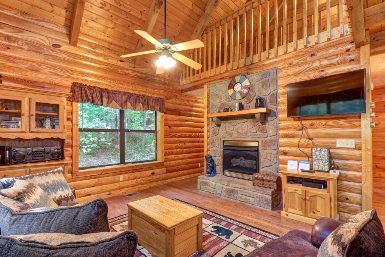 Friendly Bear Cabin Pigeon Forge Exterior photo