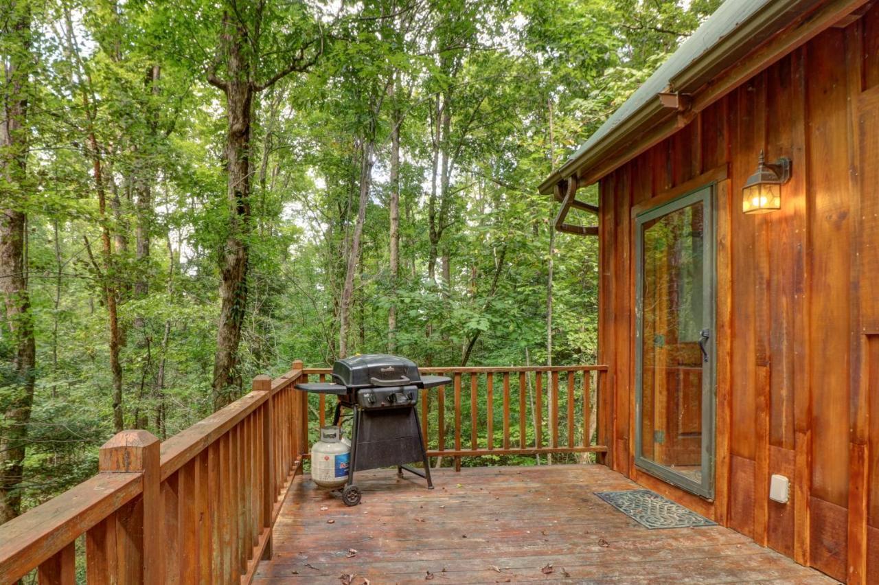 Friendly Bear Cabin Pigeon Forge Exterior photo